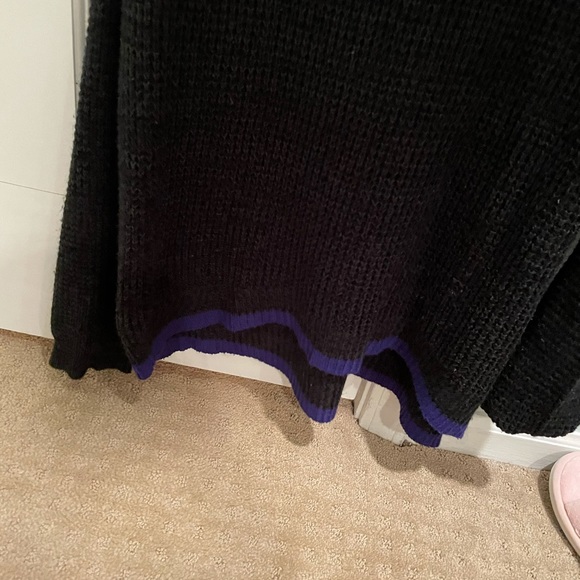 J & J Knit sweater size Large - Picture 4 of 4